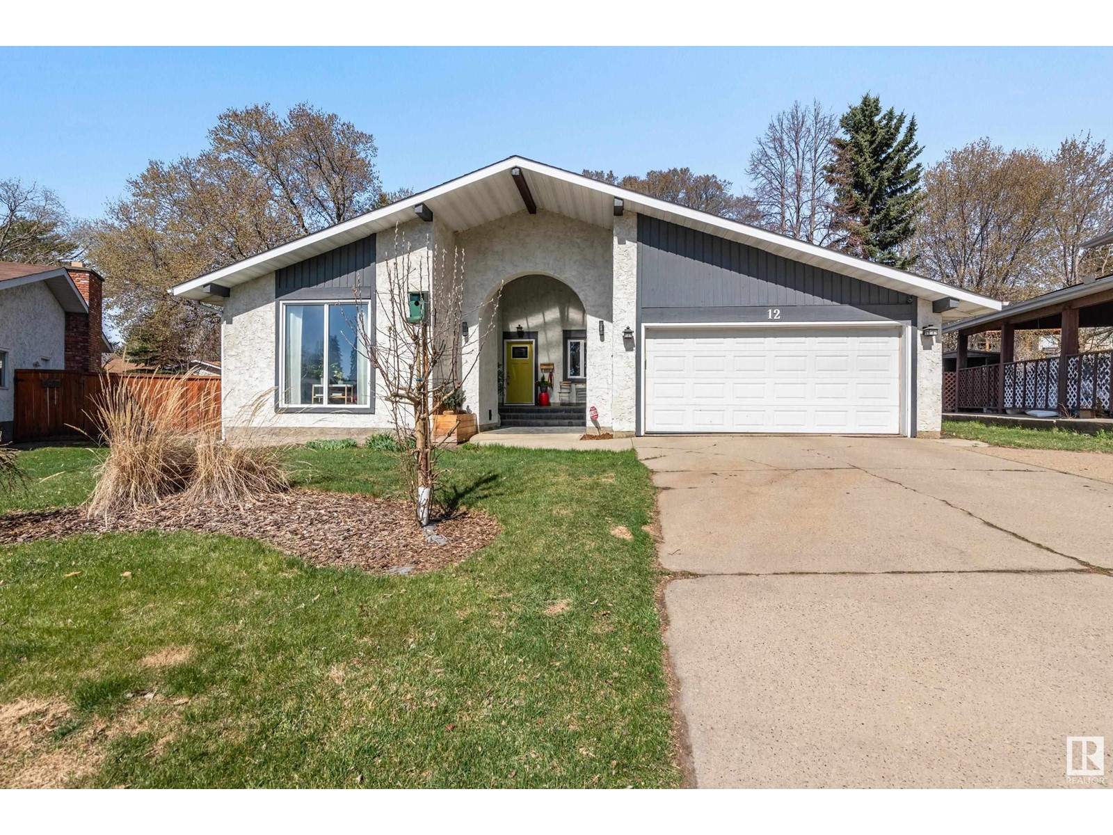 Property at 12 Laydon DR image 1