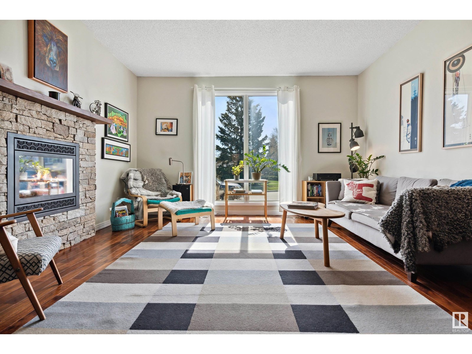 Property at 12 Laydon DR image 5