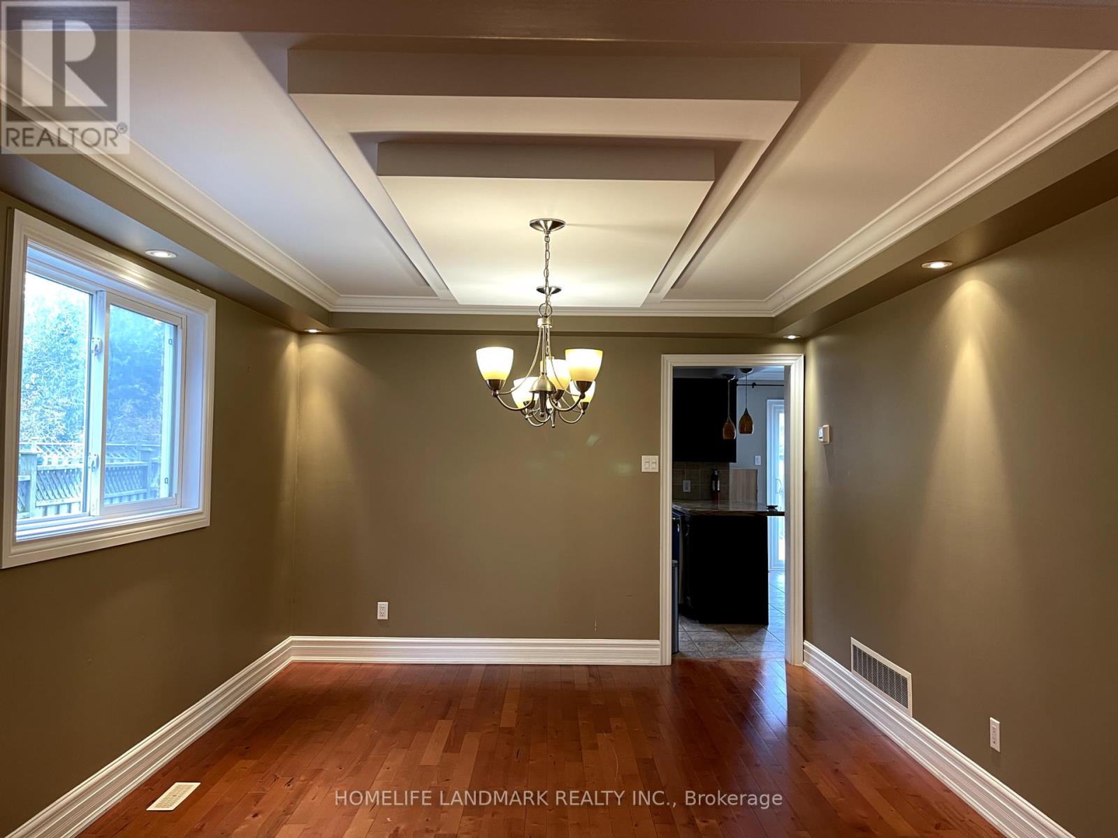 4384 Idlewilde Crescent, Mississauga (Central Erin Mills), Ontario  L5M 4E5 - Photo 4 - W12114811