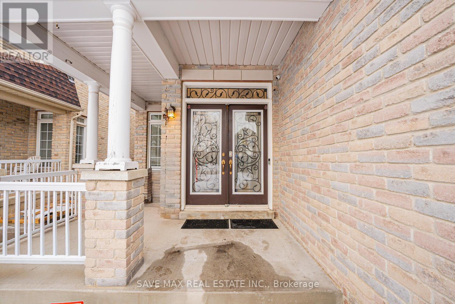 27 Messina Avenue, Brampton (Bram West), Ontario  L6Y 0M8 - Photo 4 - W12114820