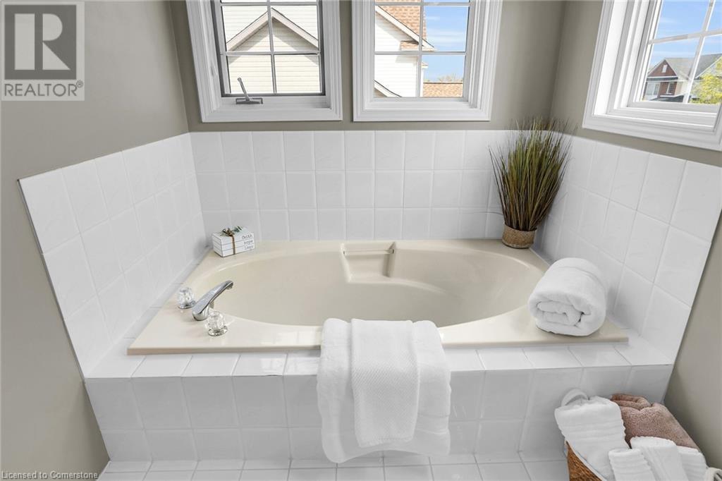 5129 Crimson King Way, Beamsville, Ontario  L3J 0J2 - Photo 26 - 40720255