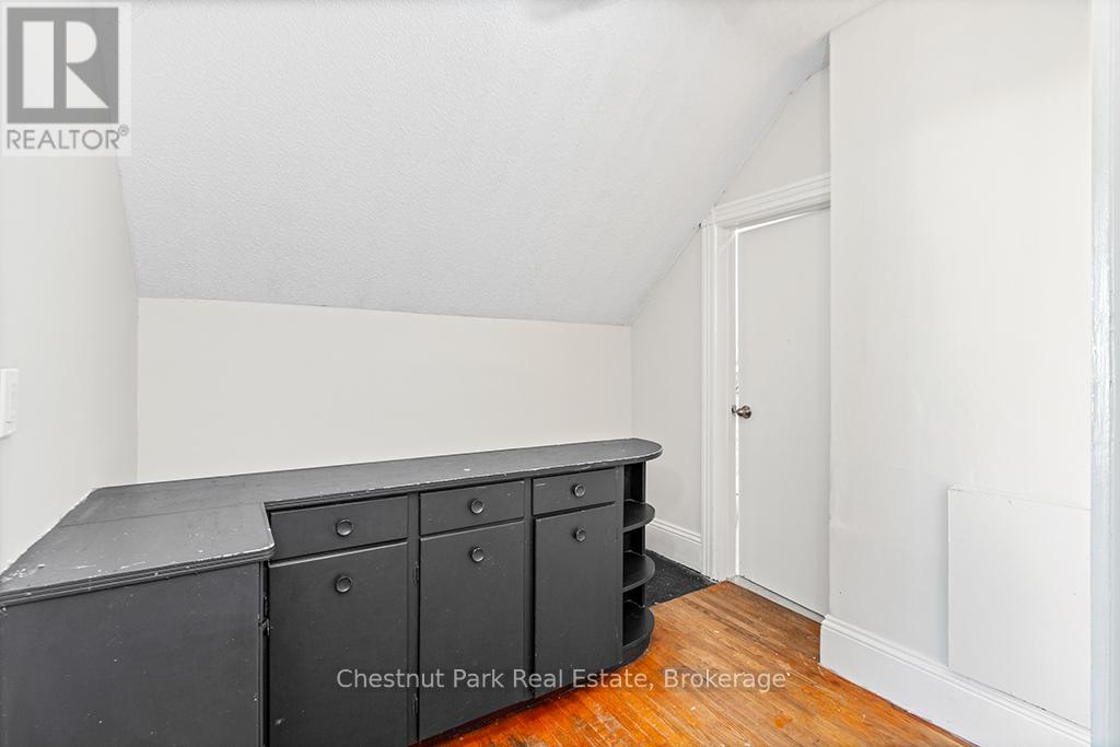 1068 2nd Avenue W, Owen Sound, Ontario  N4K 4M9 - Photo 17 - X12058986