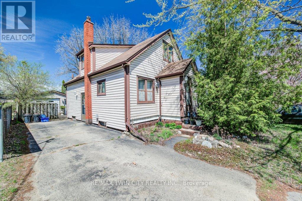 Property at 326 BLUCHER BOULEVARD image 1
