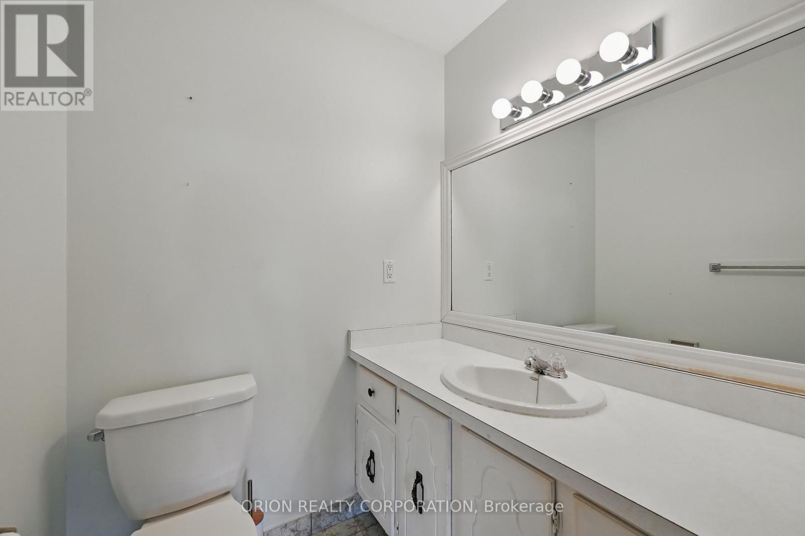 104 - 30 Harrisford Street, Hamilton, Ontario  L8K 6M9 - Photo 17 - X12114880