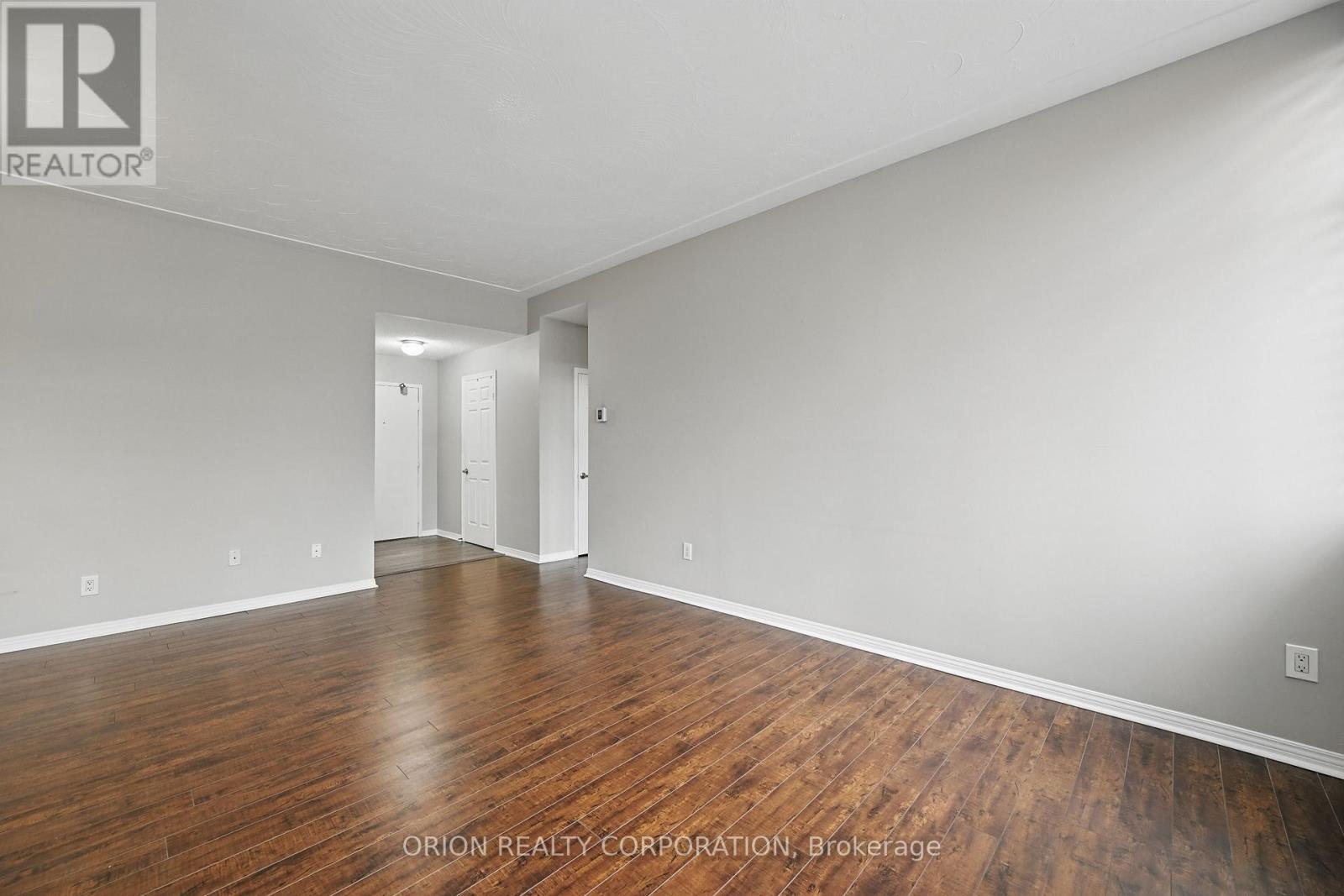 104 - 30 Harrisford Street, Hamilton, Ontario  L8K 6M9 - Photo 9 - X12114880