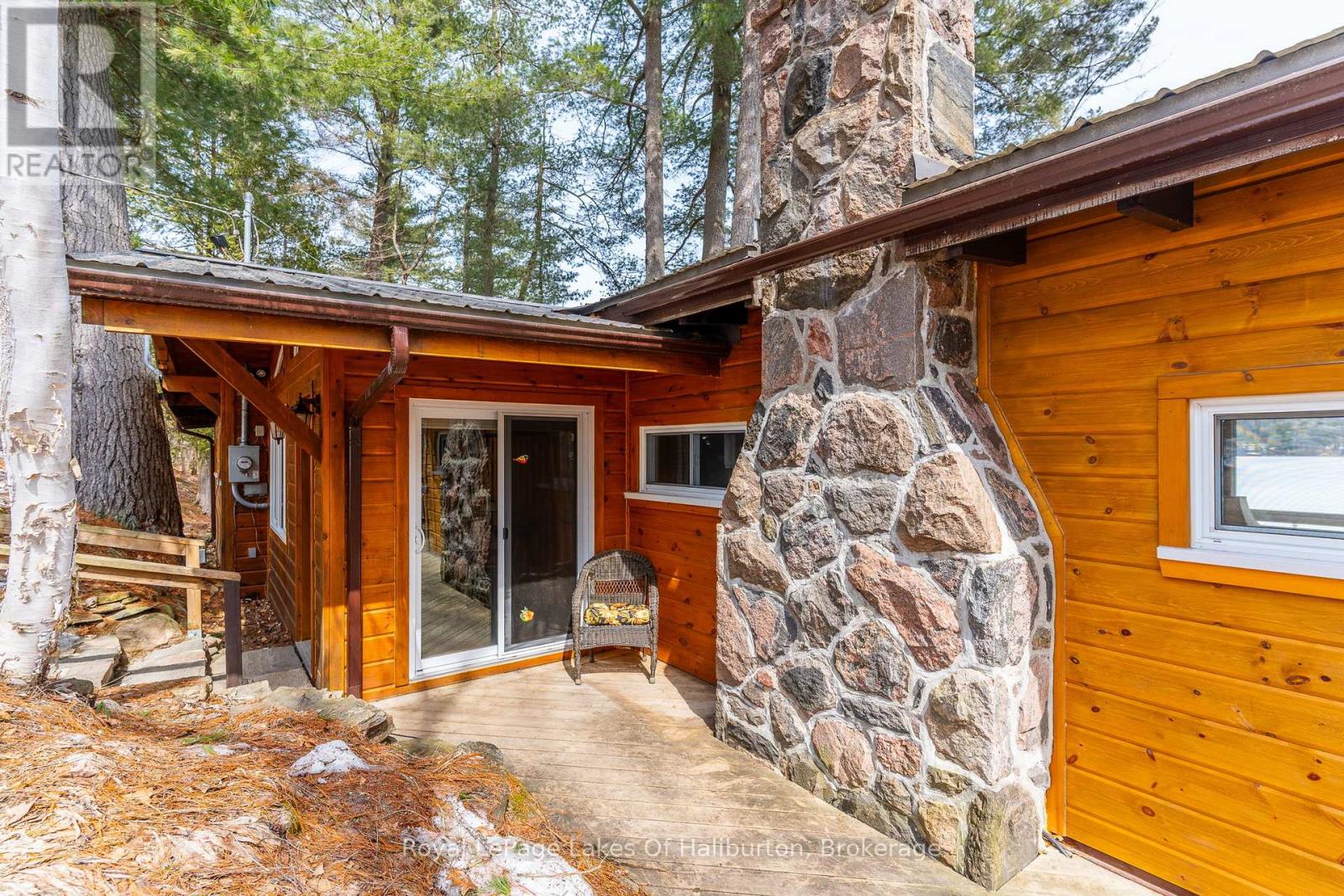1085 Triple Creek Lane, Algonquin Highlands (Stanhope), Ontario  K0M 1S0 - Photo 37 - X12074277
