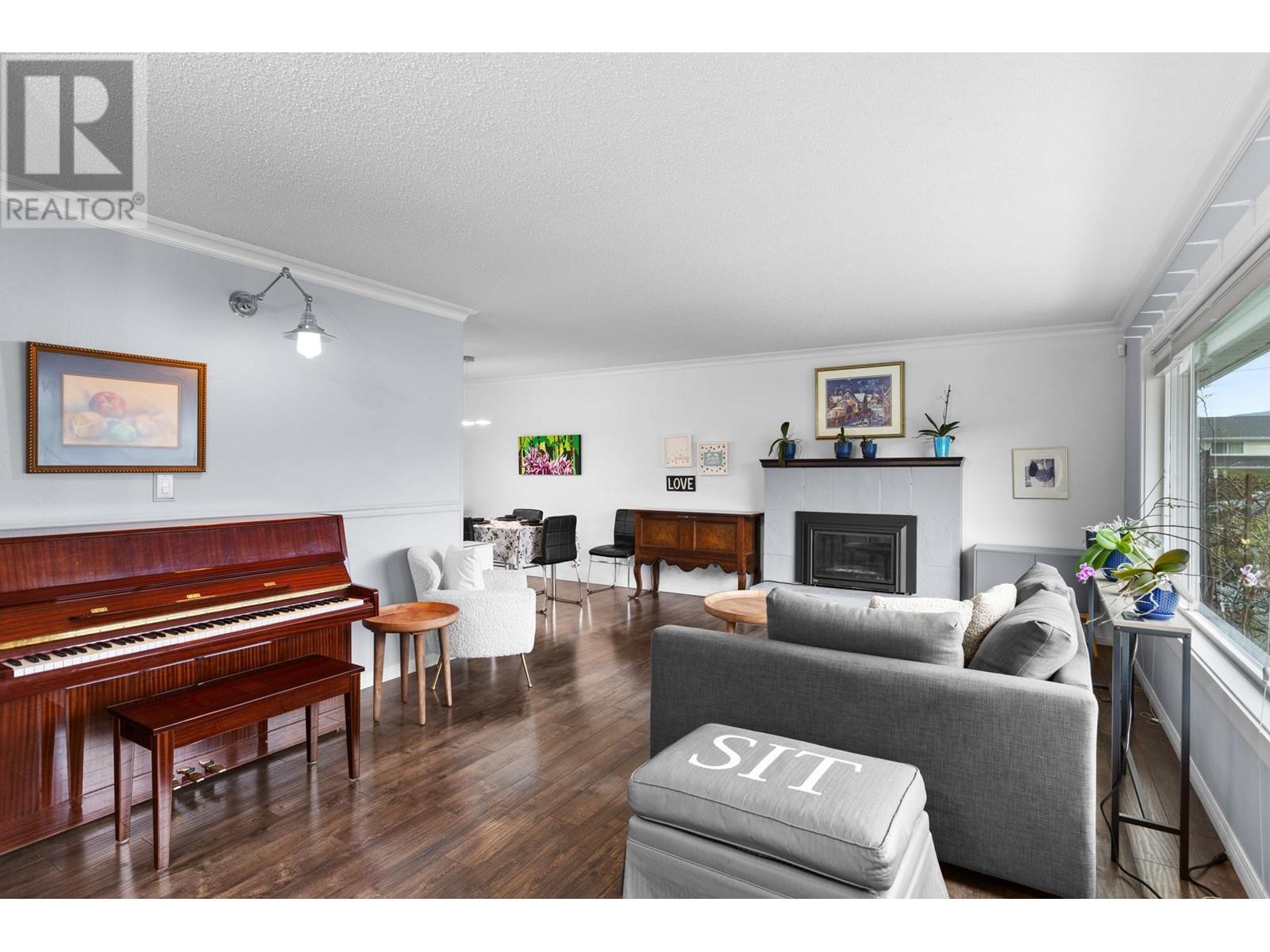 Property at 1100 Crown Street image 5