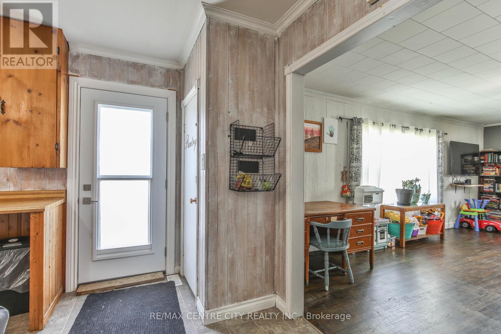 10 Elm Street, Bayham, Ontario N0J 1Z0 - Photo 4 - X12114963