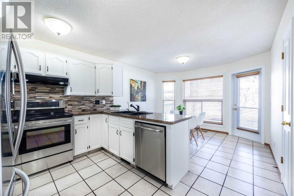Property at 251 Douglas Woods Drive SE image 5