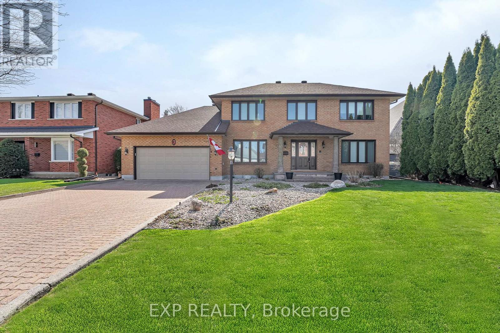 Property at 3 CRAIGMOHR COURT image 1