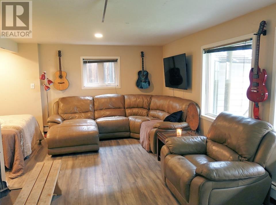 227 Skyline Ave, Thunder Bay, Ontario  P7B 6K7 - Photo 11 - TB250934