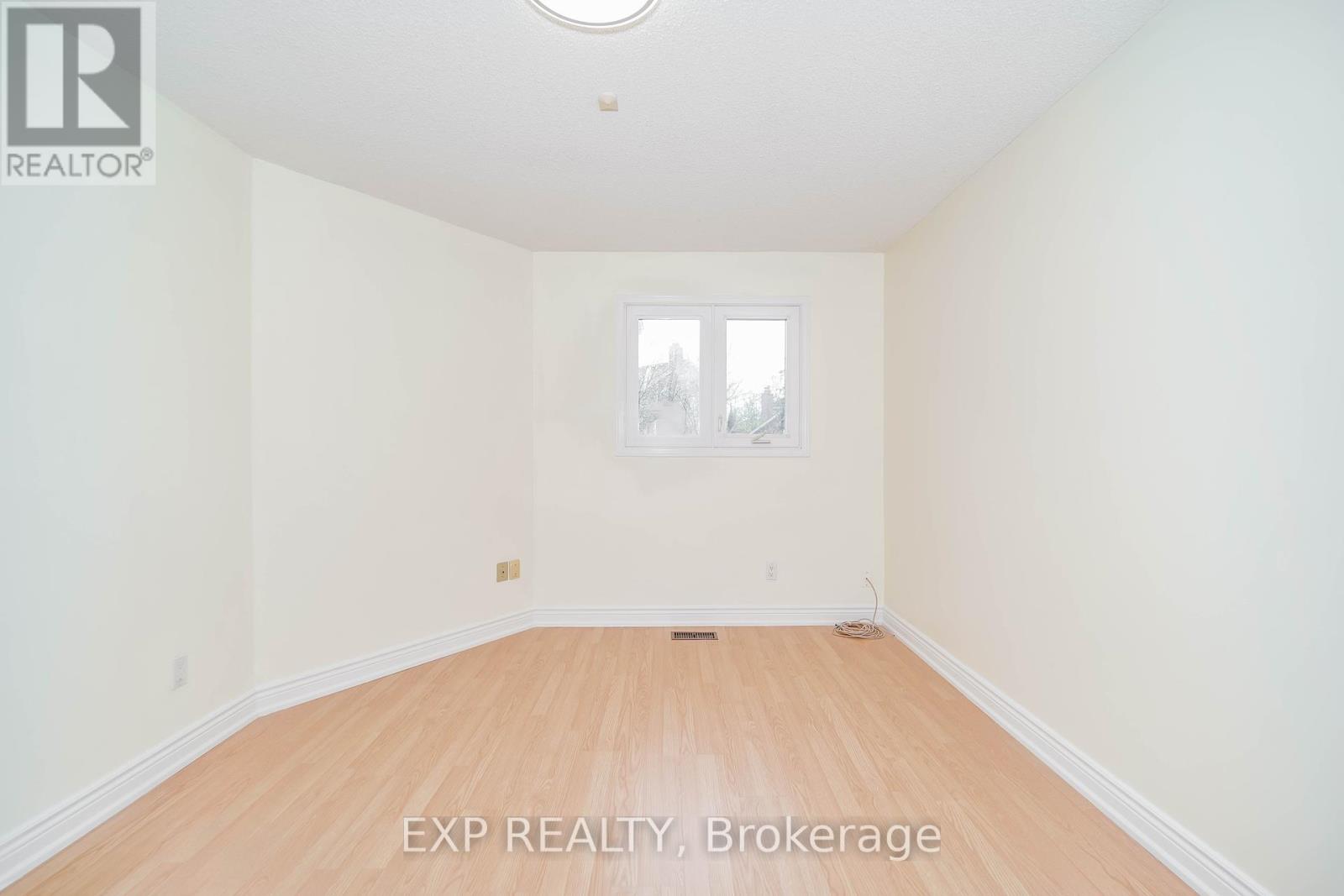 28 Samantha Circle, Richmond Hill, Ontario  L4B 2R7 - Photo 31 - N12114360