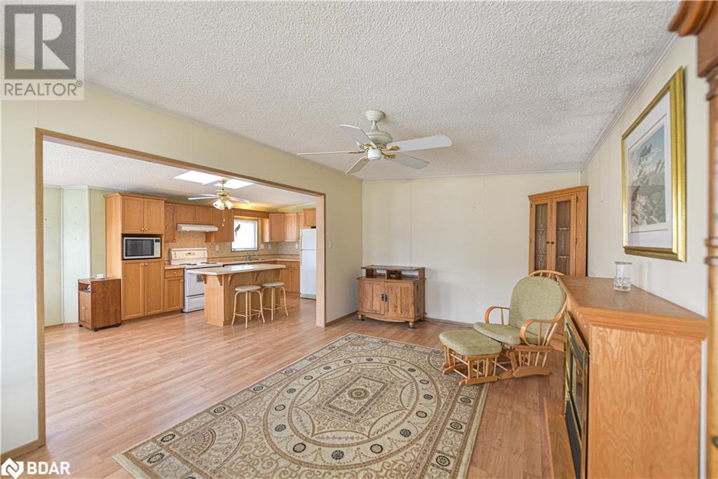 4101 Wesley Street, Severn, Ontario  L3V 0V4 - Photo 10 - 40722292