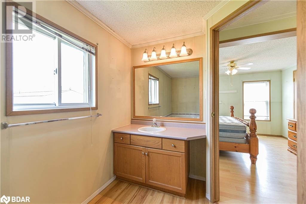 4101 Wesley Street, Severn, Ontario  L3V 0V4 - Photo 23 - 40722292