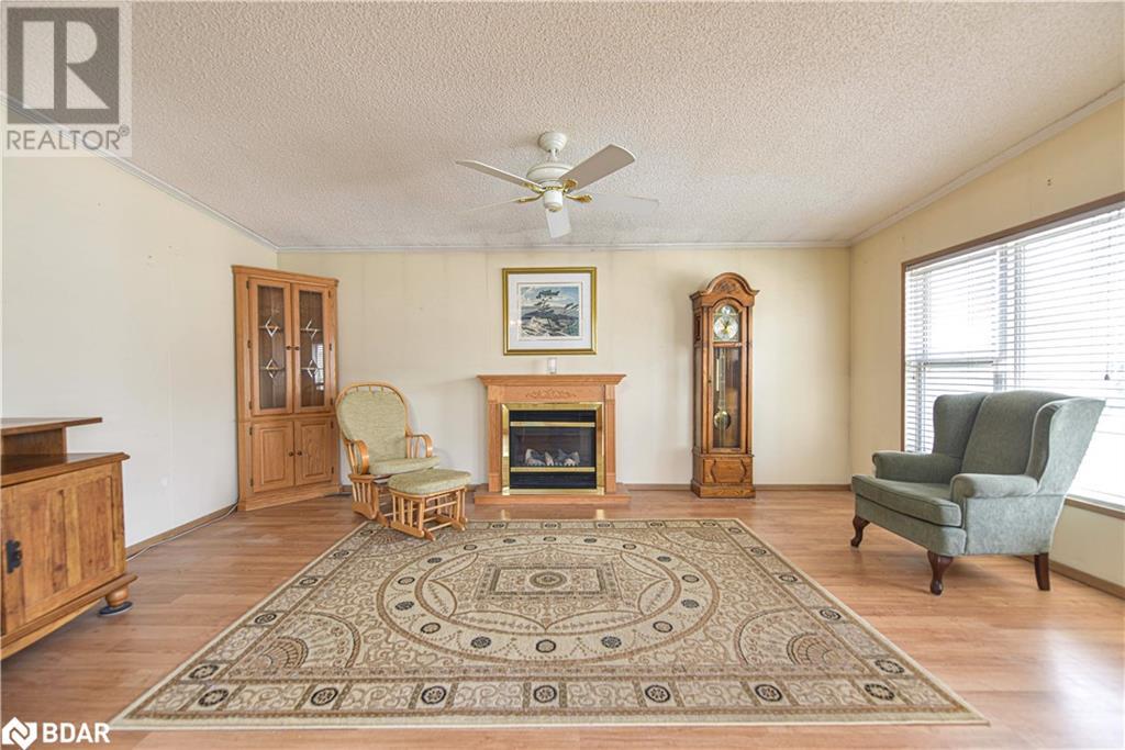 4101 Wesley Street, Severn, Ontario  L3V 0V4 - Photo 8 - 40722292