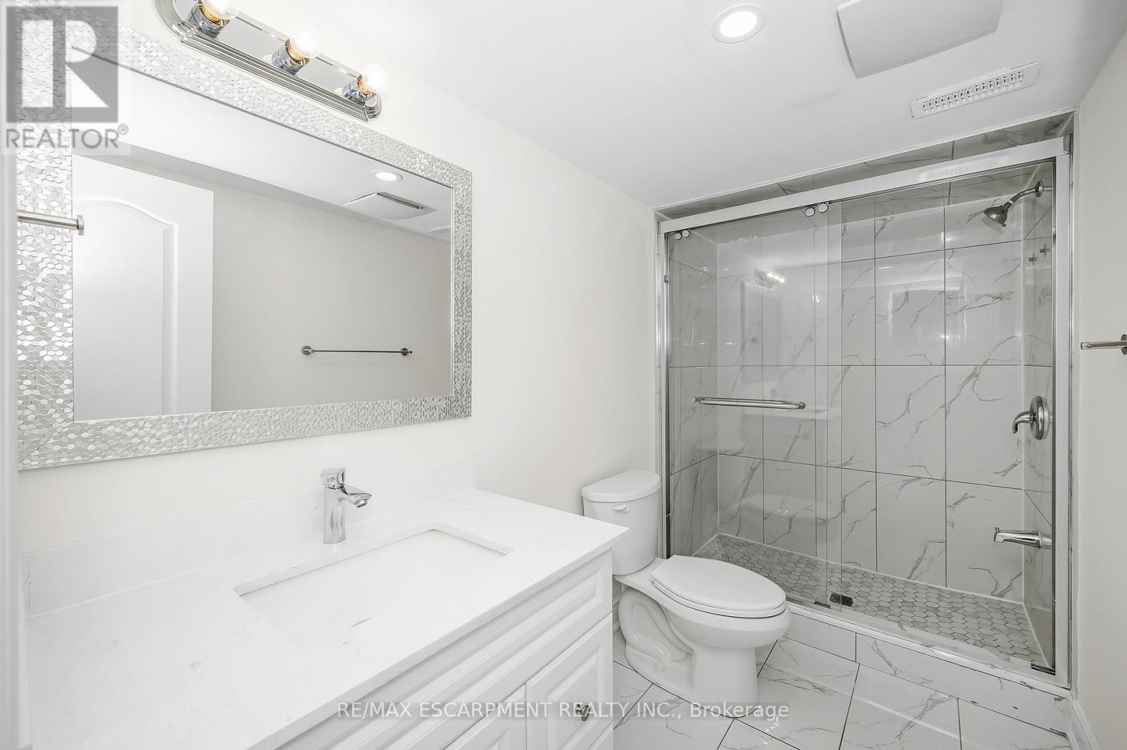 2728 Guilford Crescent, Oakville, Ontario  L6J 6Z8 - Photo 40 - W12114059