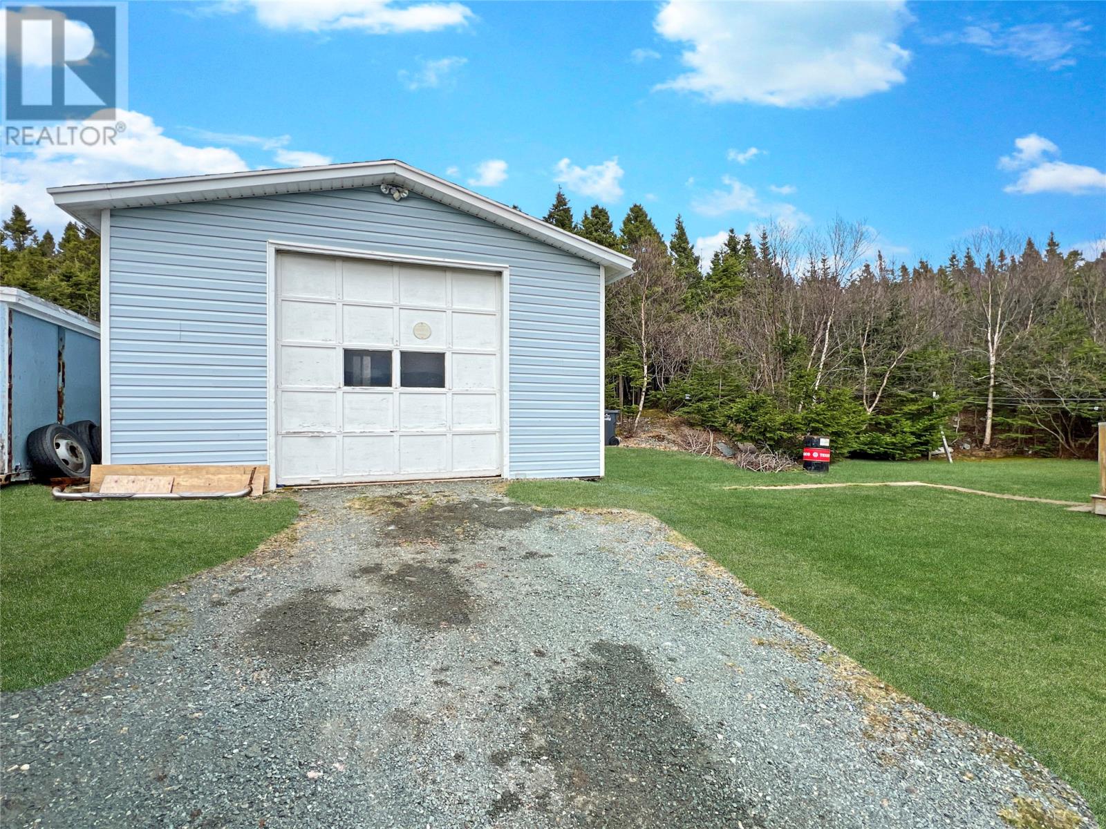 Property at 394 St. Thomas Line image 5