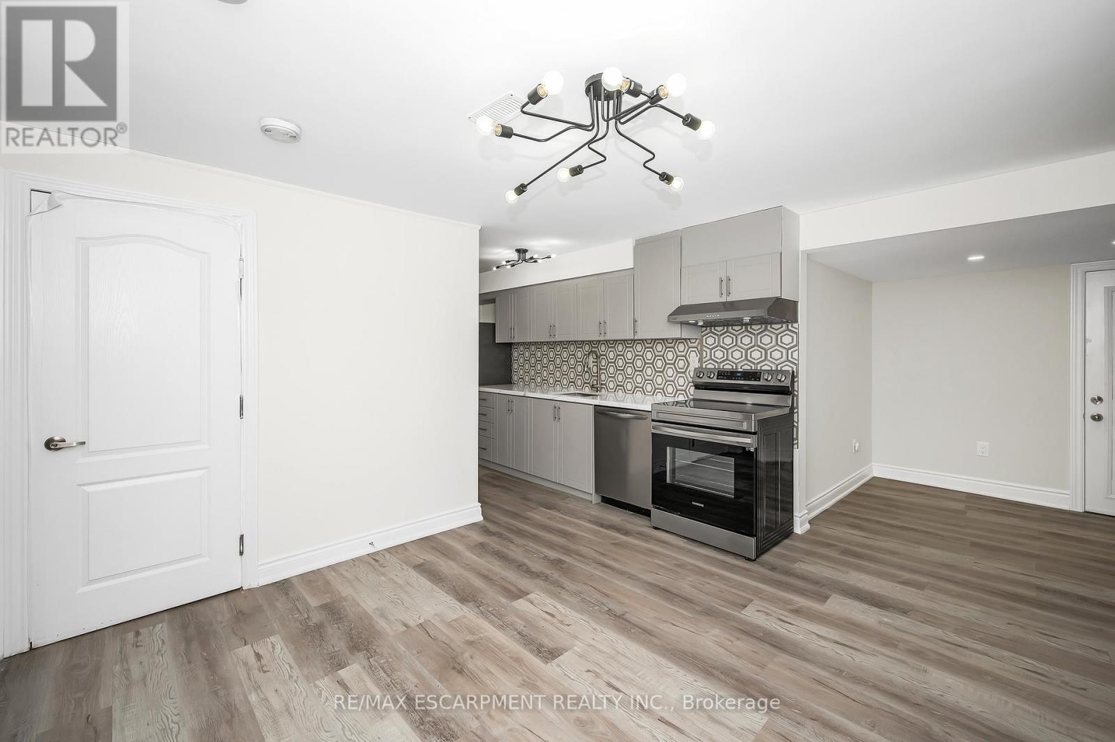 2728 Guilford Crescent, Oakville, Ontario  L6J 6Z8 - Photo 45 - W12114059