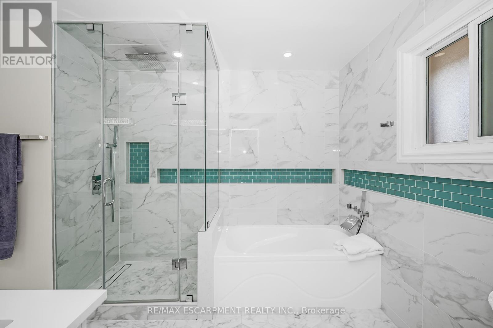 2728 Guilford Crescent, Oakville, Ontario  L6J 6Z8 - Photo 26 - W12114059