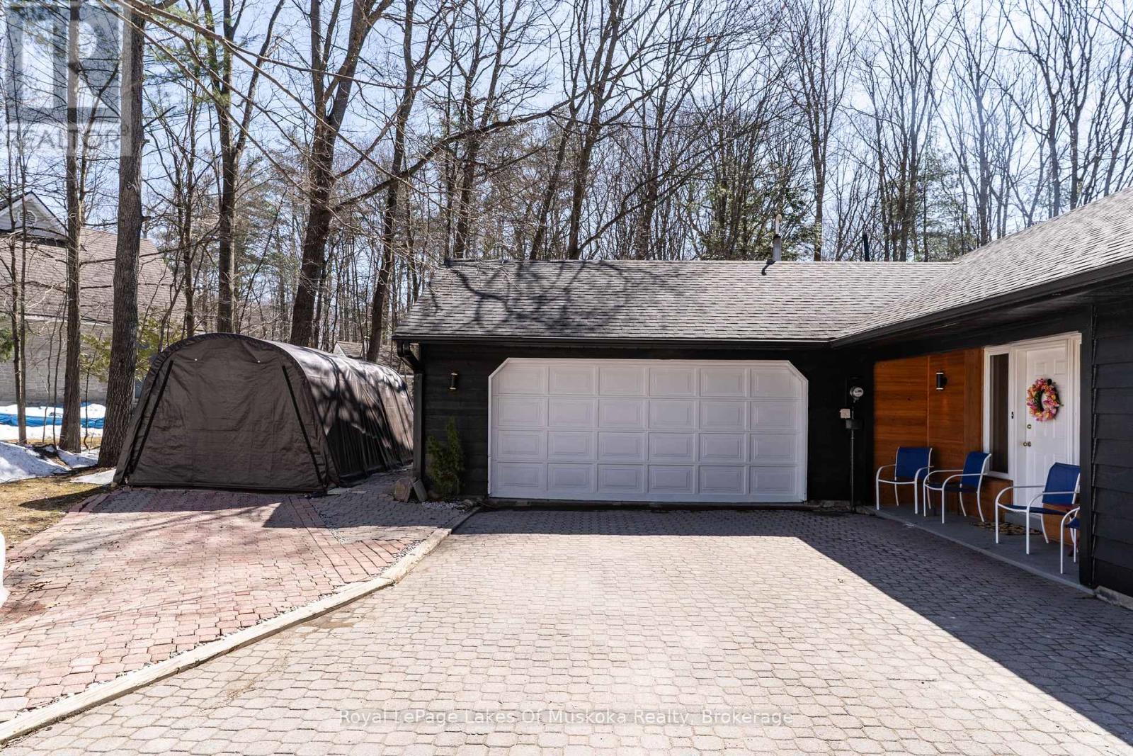 200 Tiffany Trail, Gravenhurst, Ontario  P1P 1A6 - Photo 3 - X12083174