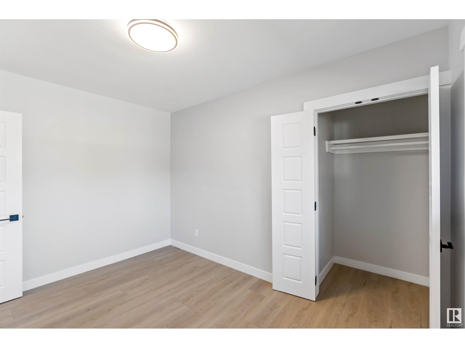 Property at 9640 67A ST NW image 5