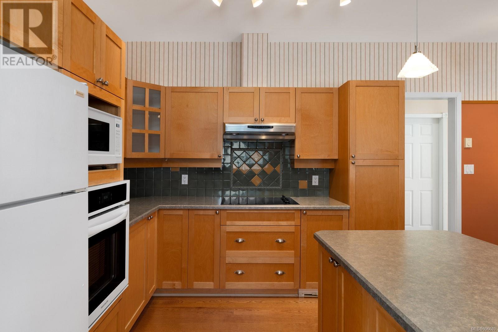 13 2235 Harbour Rd, Sidney, British Columbia  V8L 2P7 - Photo 12 - 996689