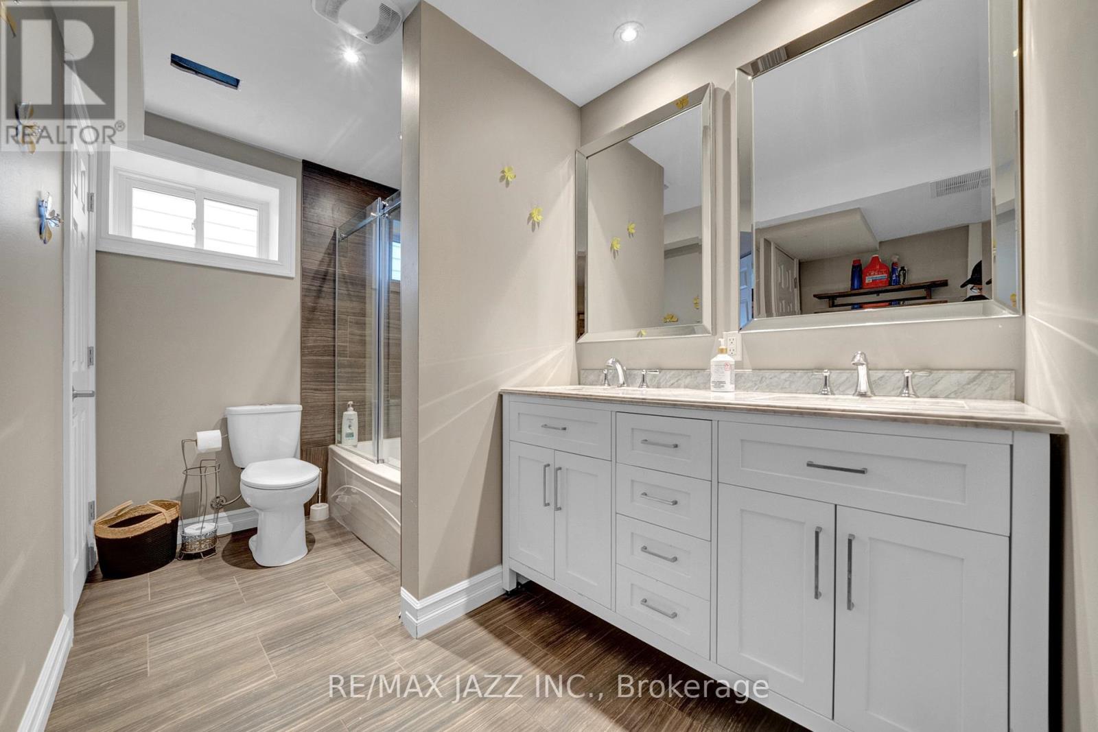 2046 Meadowview Road, Peterborough East, Ontario K9L 1S4 - Photo 31 - X12103768