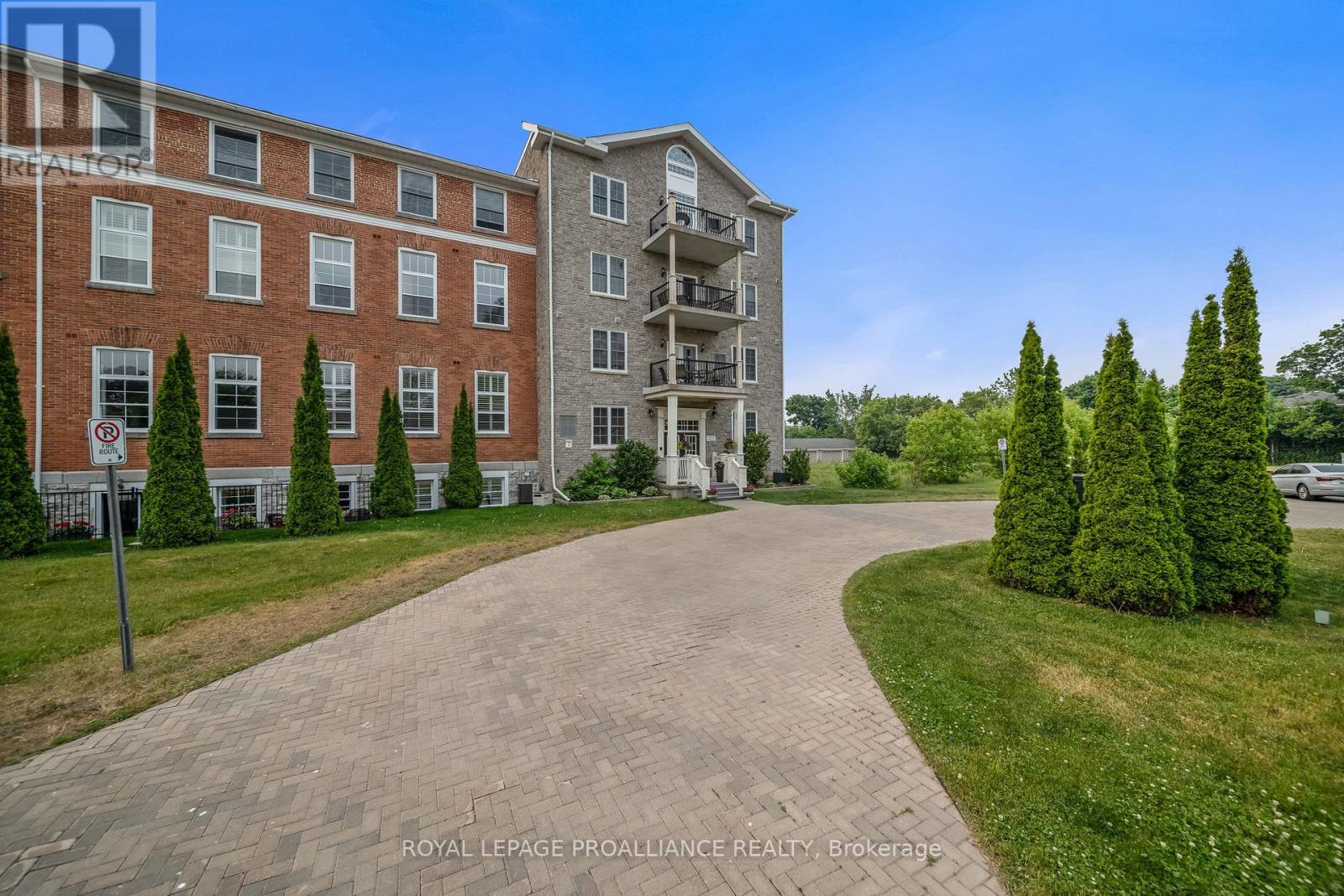 403 - 323 George Street, Cobourg, Ontario  K9A 3L9 - Photo 3 - X12114793