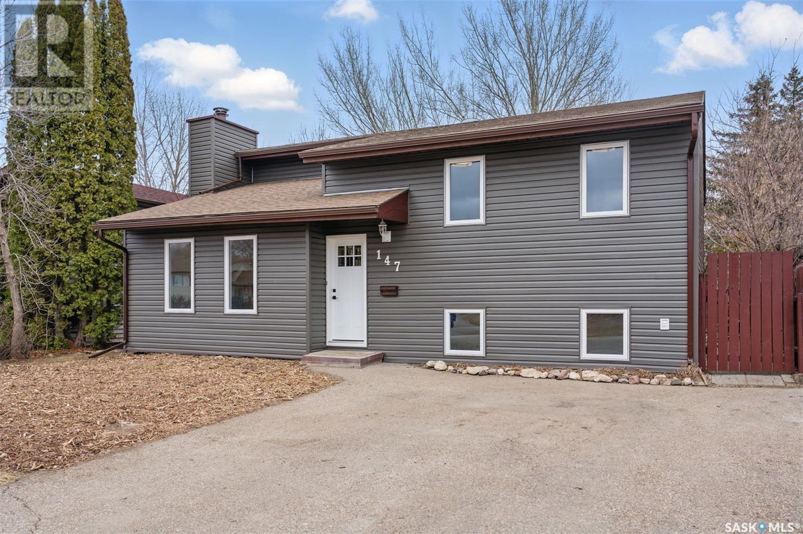 Property at 147 Whitecap PLACE image 1