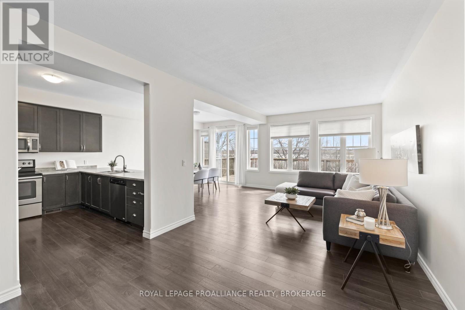 712 Newmarket Lane, Kingston, Ontario  K7K 0C8 - Photo 8 - X12115283
