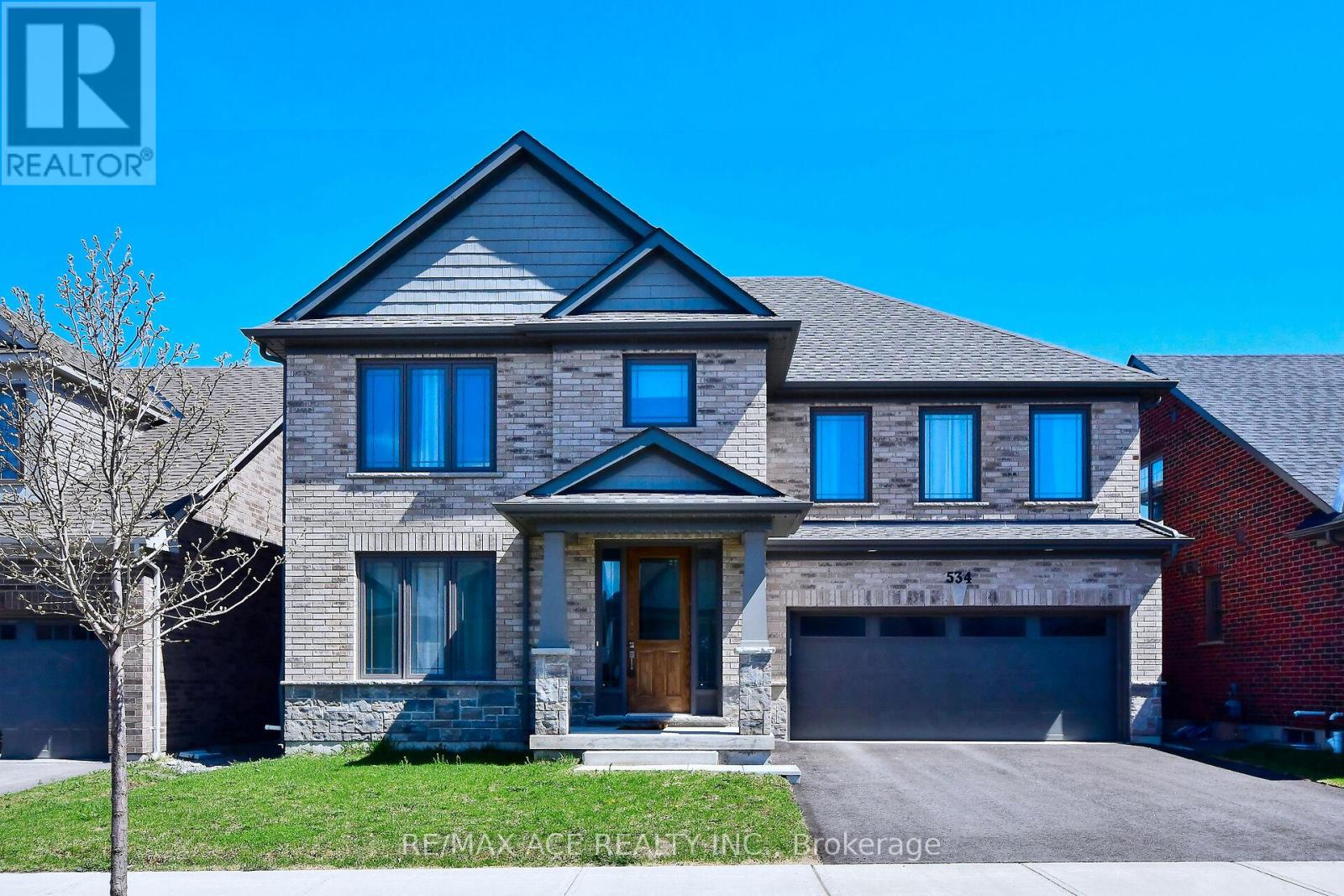Property at 534 MACINTOSH GROVE image 1