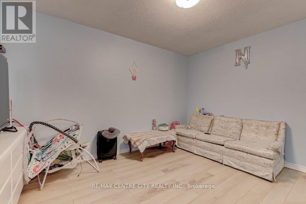 Property at 457 ADMIRAL DRIVE image 5
