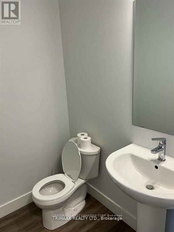 46 - 3635 Southbridge Avenue, London South (South W), Ontario  N6L 0G8 - Photo 6 - X12115067