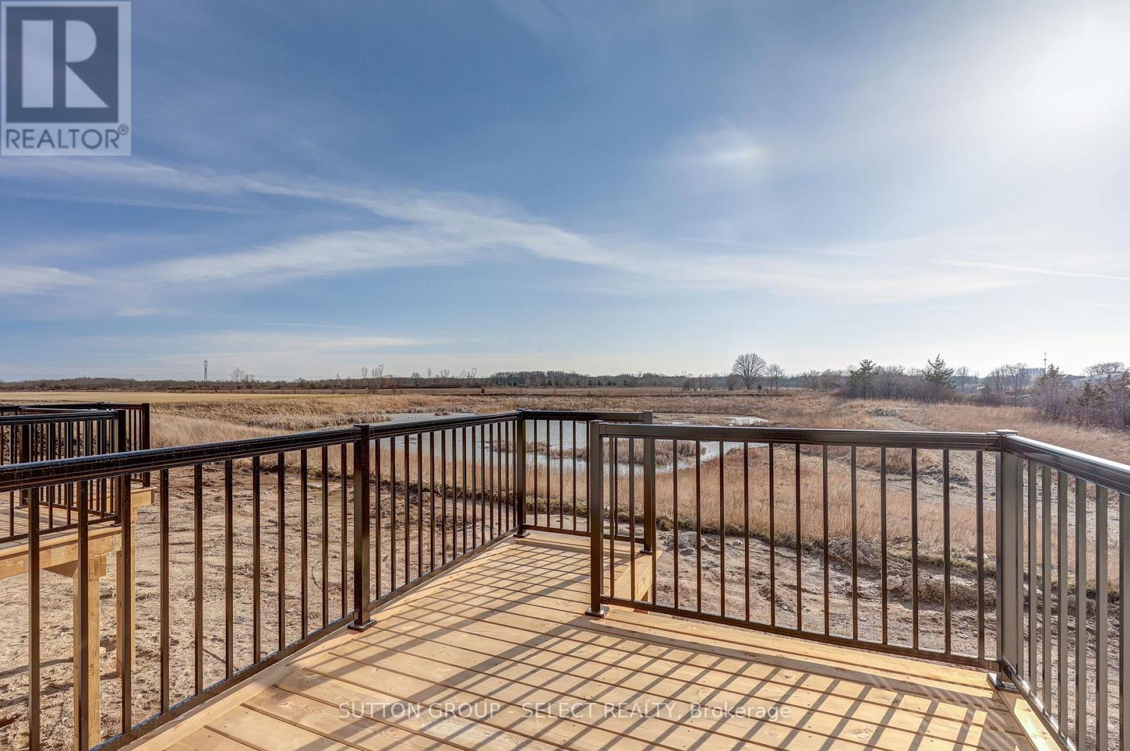 15 Optimist Drive, Southwold, Ontario  N5P 3T2 - Photo 29 - X12115150