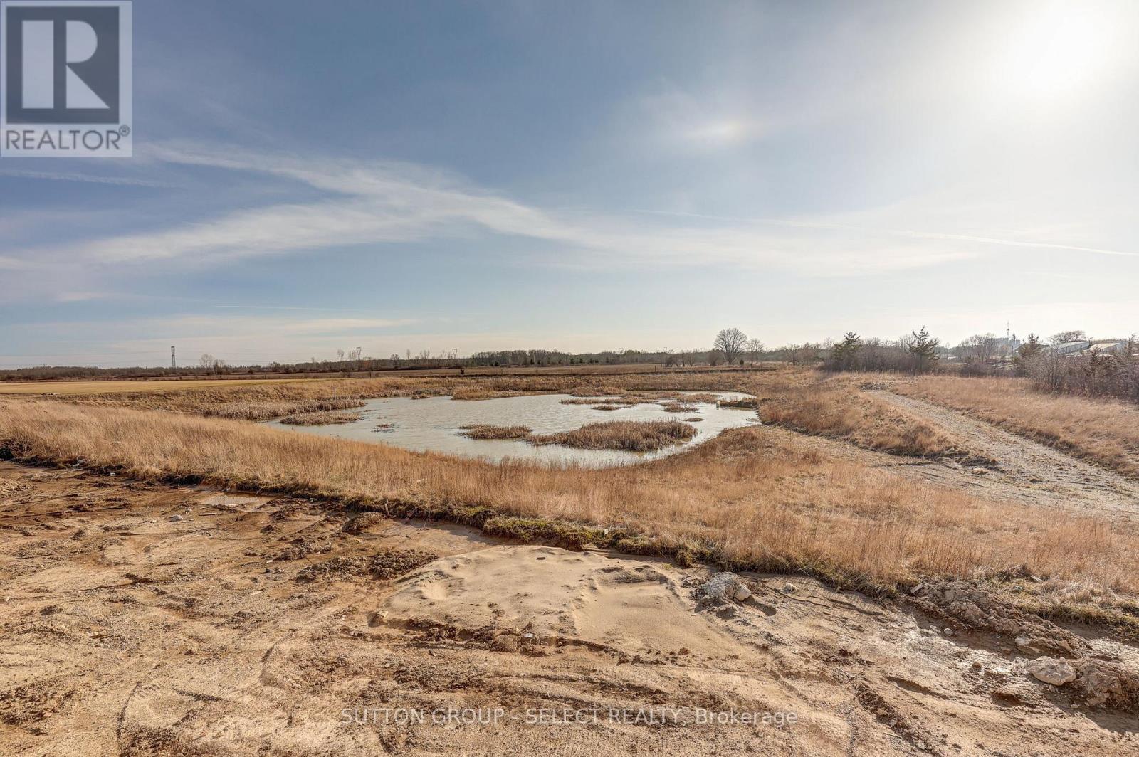 15 Optimist Drive, Southwold, Ontario  N5P 3T2 - Photo 31 - X12115150