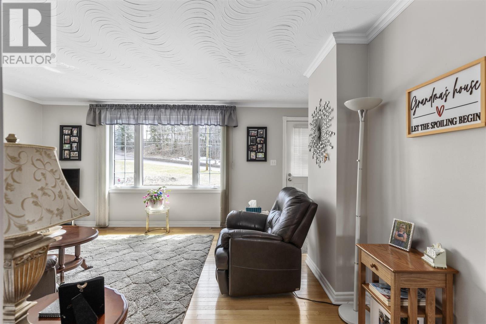 10 Macdonald Ave, Sault Ste. Marie, Ontario  P6B 1G9 - Photo 11 - SM250907