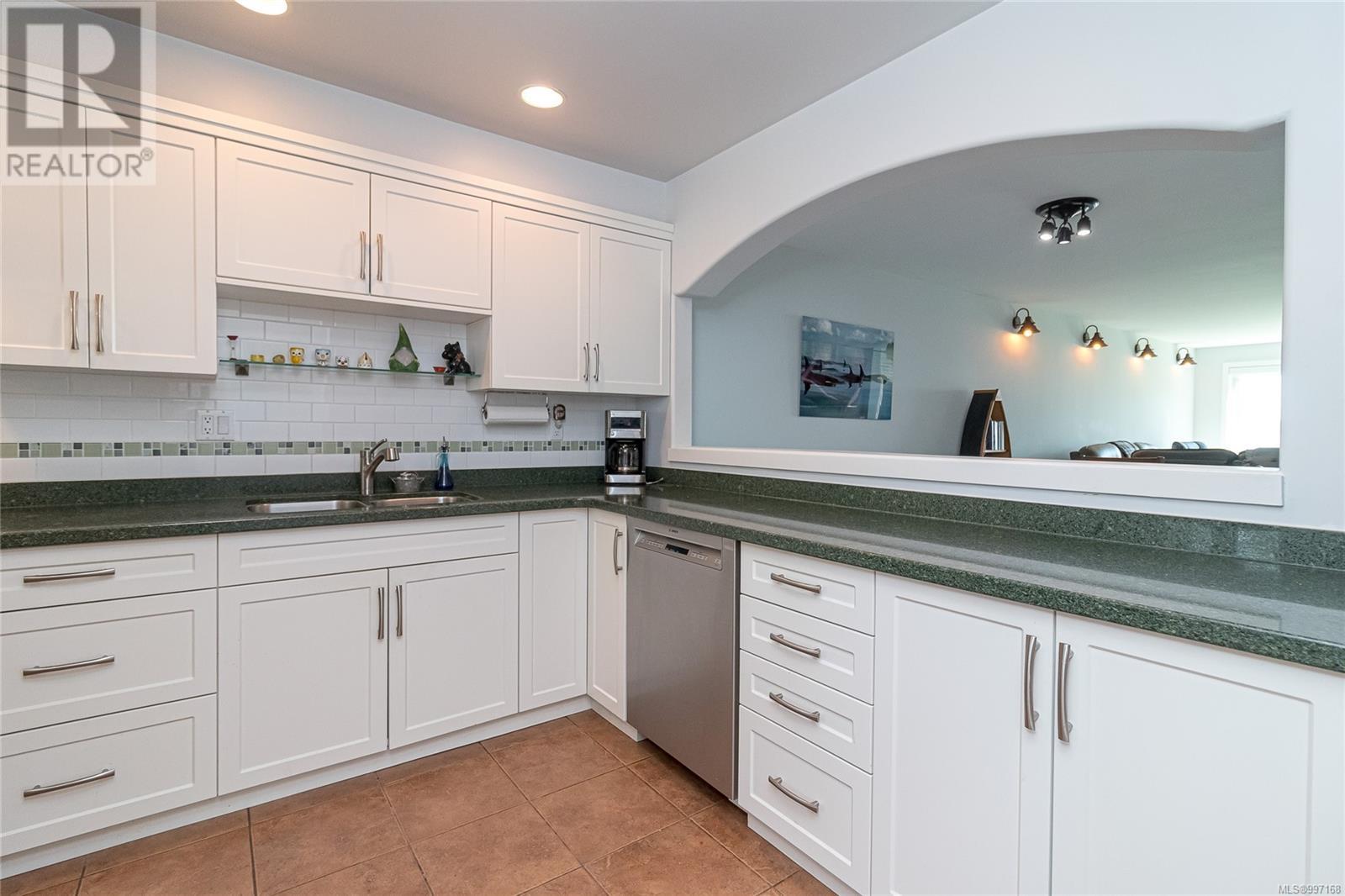 7 9901 Third St, Sidney, British Columbia  V8L 3B1 - Photo 26 - 997168