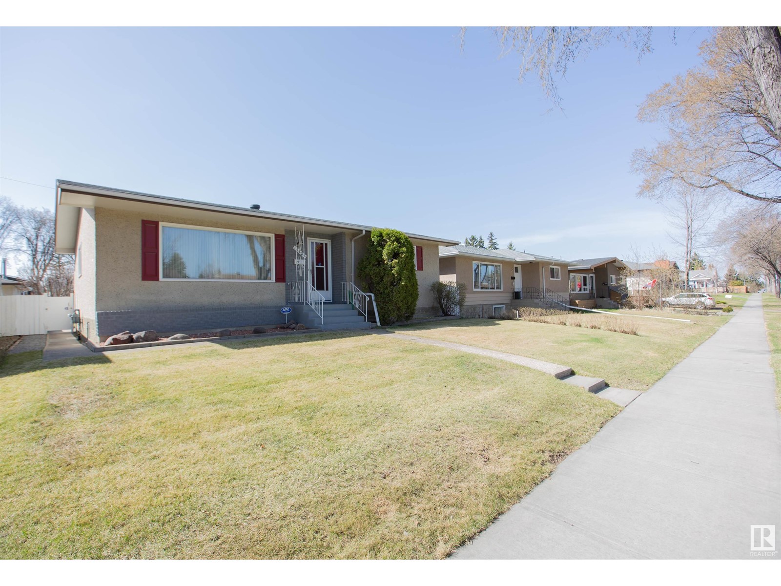 Property at 10222 74 ST NW image 1