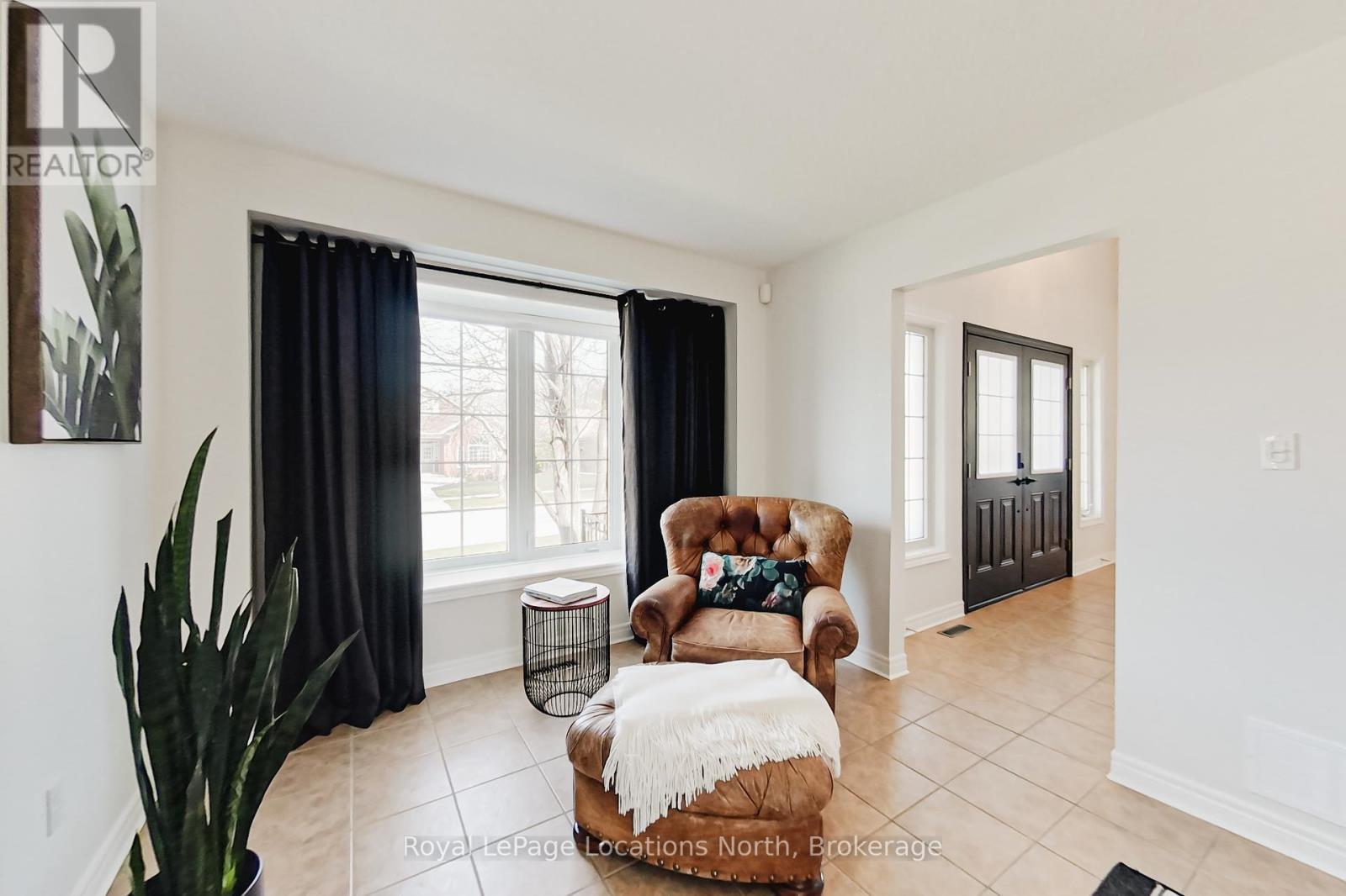 10 Georgian Meadows Drive, Collingwood, Ontario  L9Y 5N3 - Photo 7 - S12115228