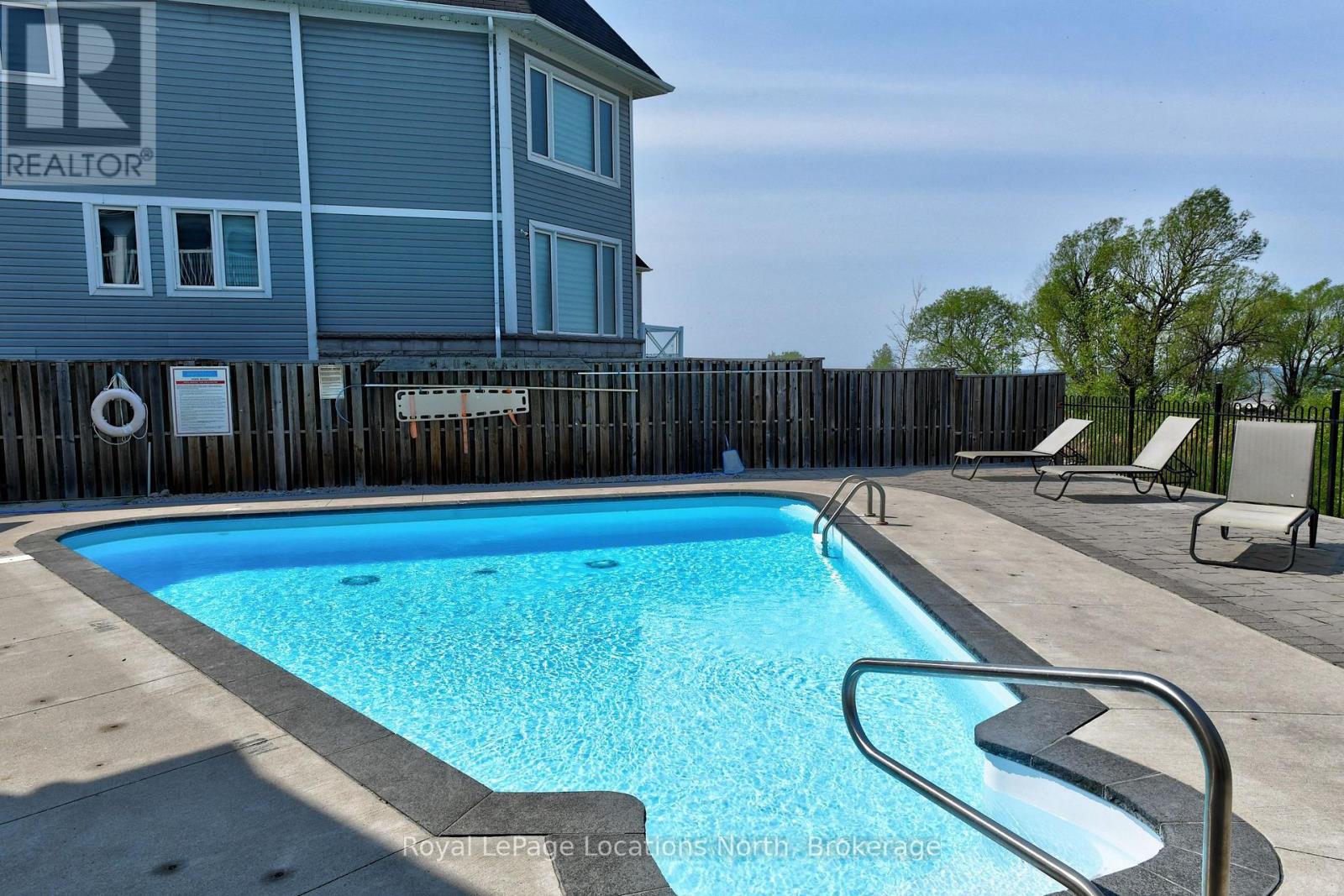 61 Waterview Road, Wasaga Beach, Ontario  L9Z 0E9 - Photo 41 - S12115272