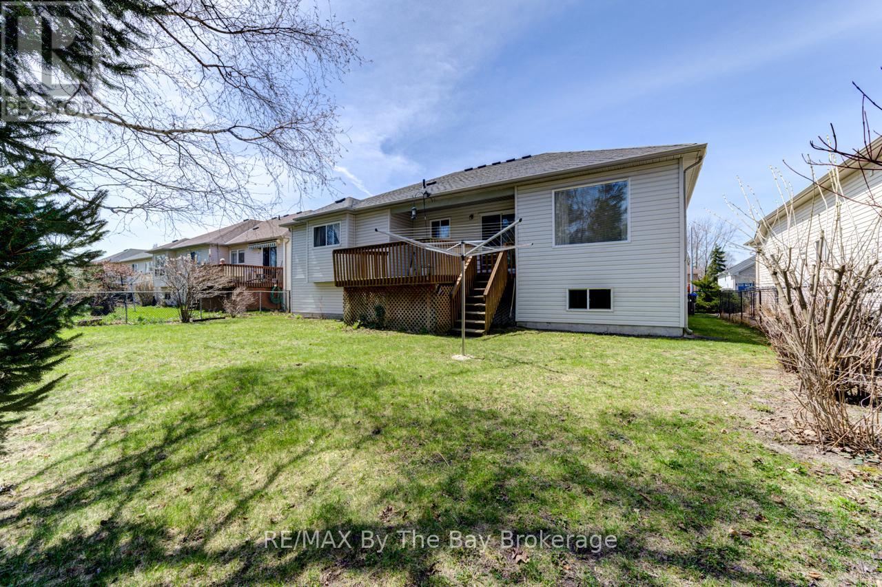 150 Silver Birch Avenue, Wasaga Beach, Ontario  L9Z 1N3 - Photo 46 - S12115318