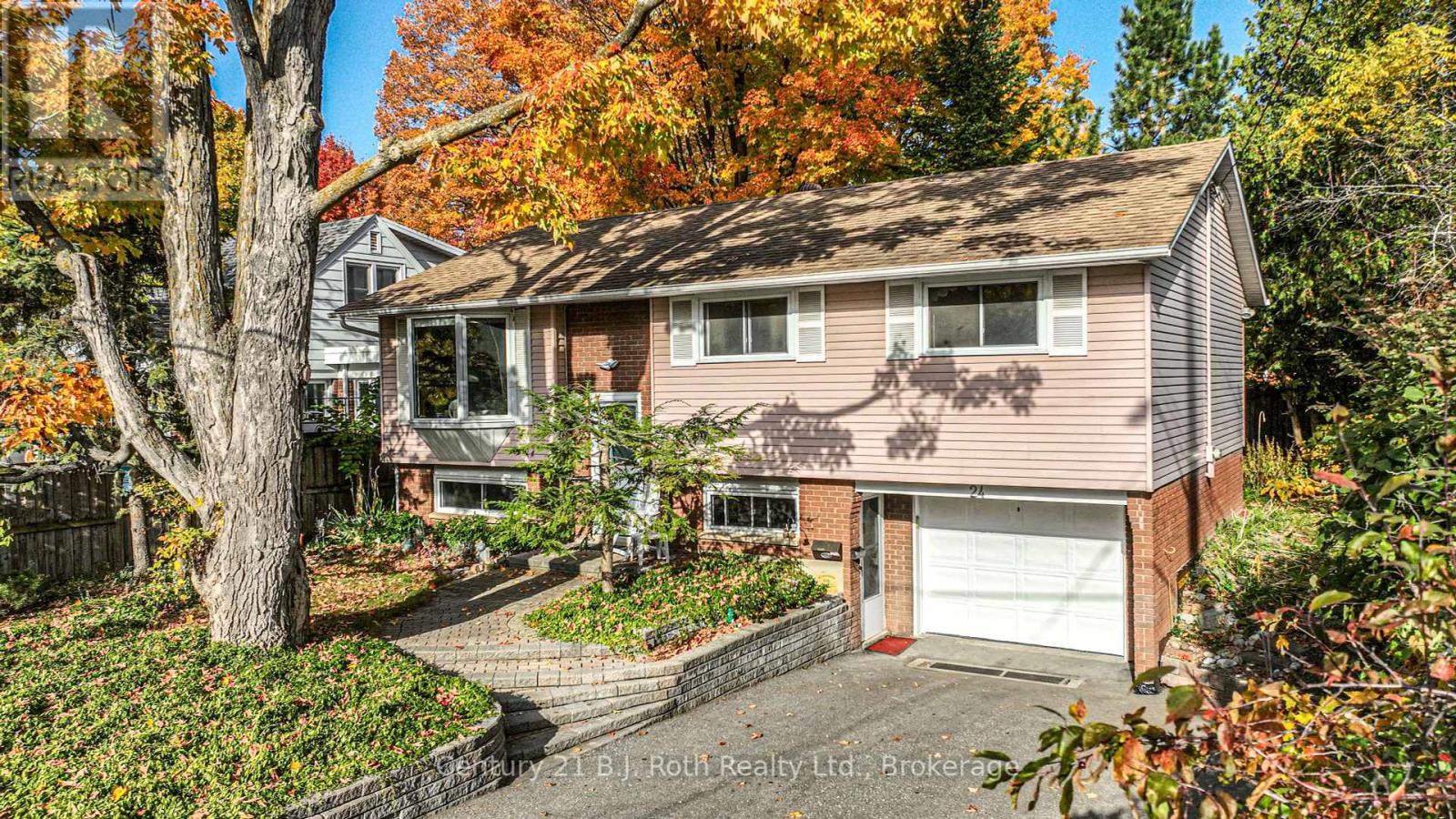 Property at 24 CHAMPLAIN STREET image 1