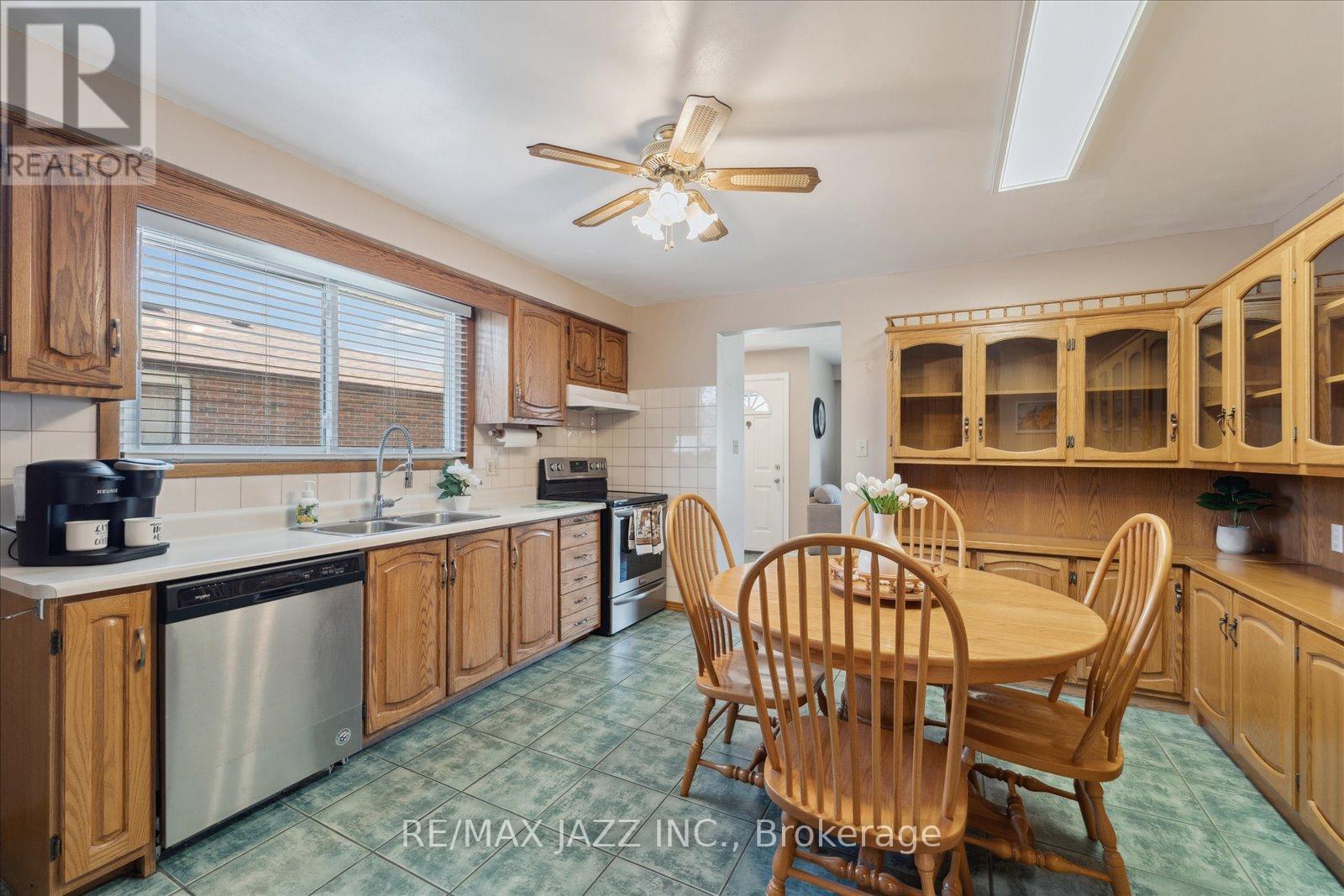 639 Athol Street E, Oshawa, Ontario  L1H 1M2 - Photo 7 - E12115044