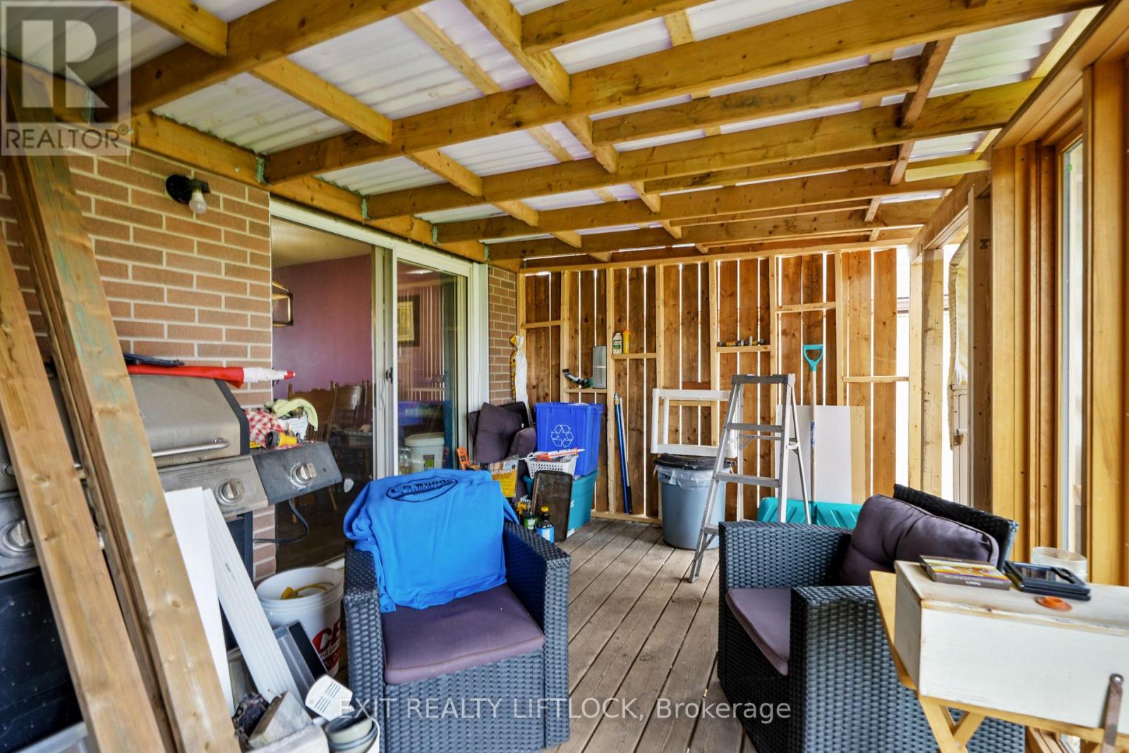 1688 Tara Road, Selwyn, Ontario K9J 6X2 - Photo 41 - X12115065