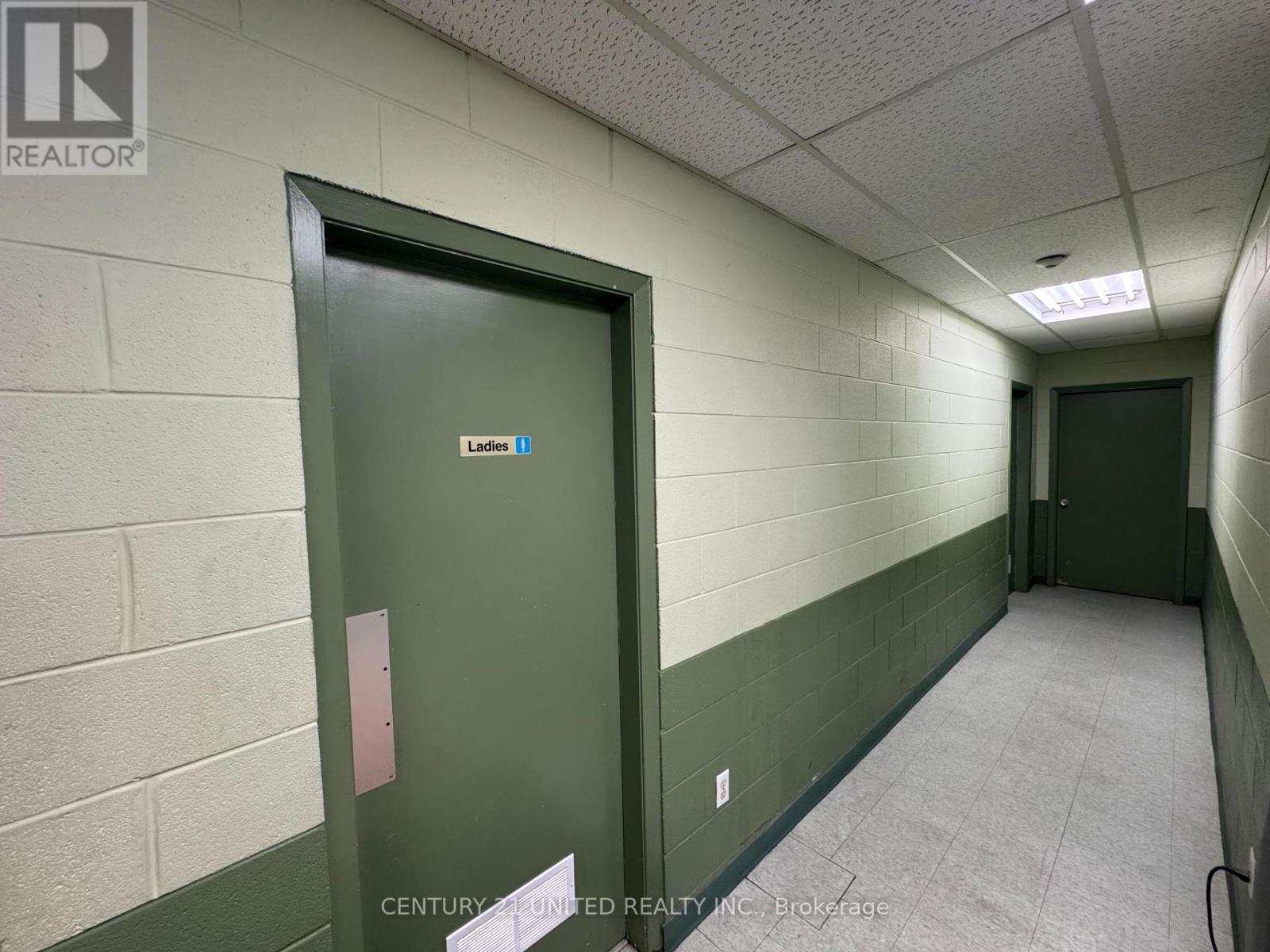 Lower - 235 Rubidge Street, Peterborough Central, Ontario  K9J 3N9 - Photo 7 - X12115072