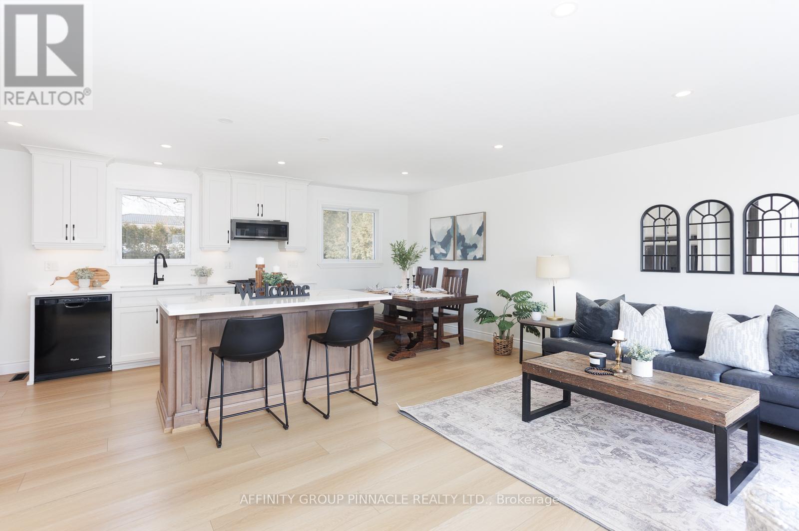 Property at 19 MOHAWK DRIVE image 4