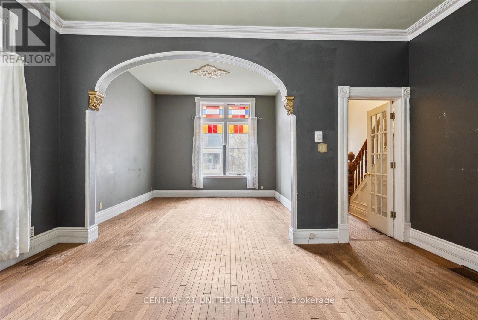 183 Stewart Street, Peterborough Central, Ontario K9J 3M4 - Photo 11 - X12115262