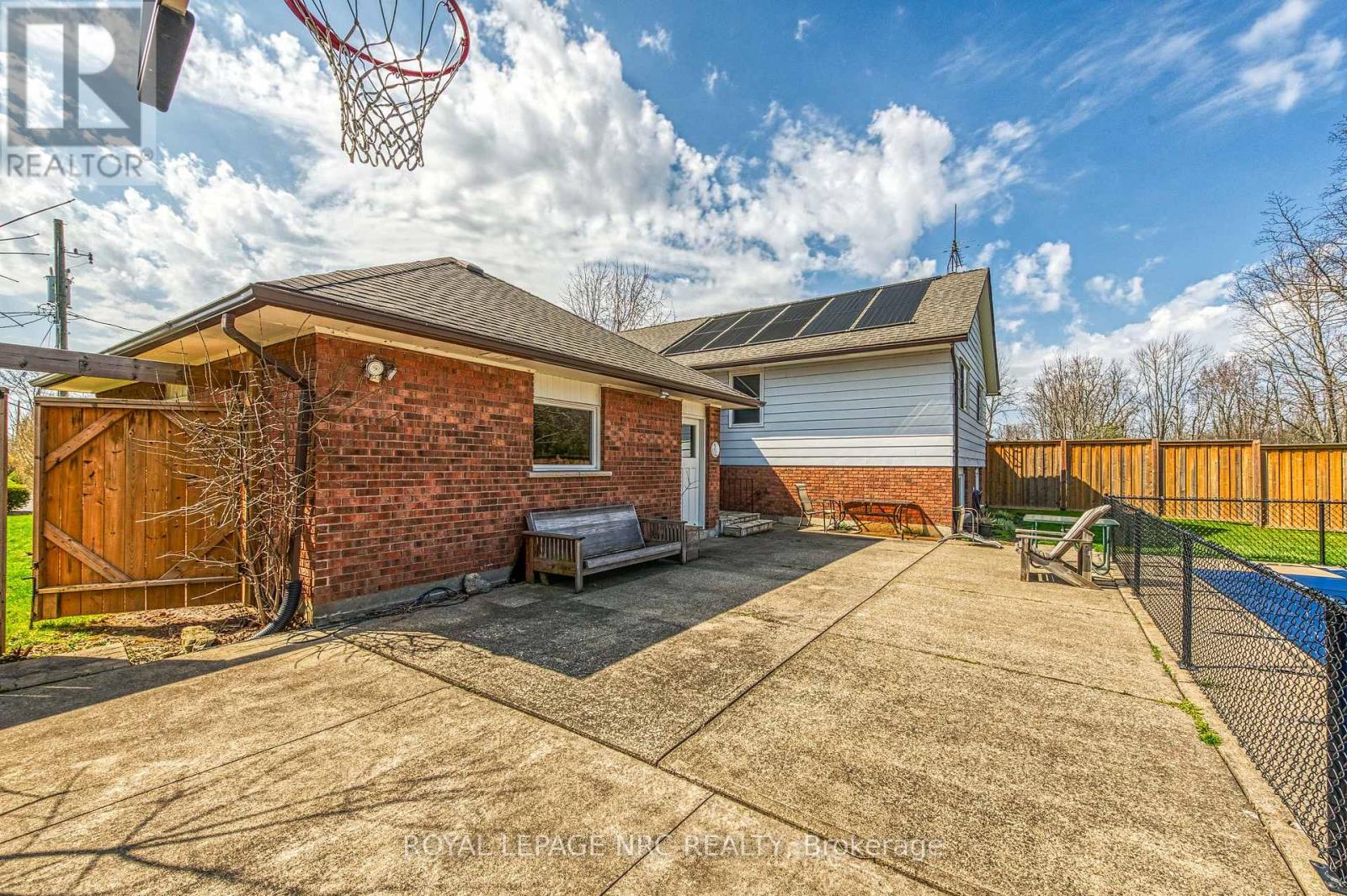 12 Englewood Court, Fort Erie (Crescent Park), Ontario  L2A 5X5 - Photo 27 - X12115081