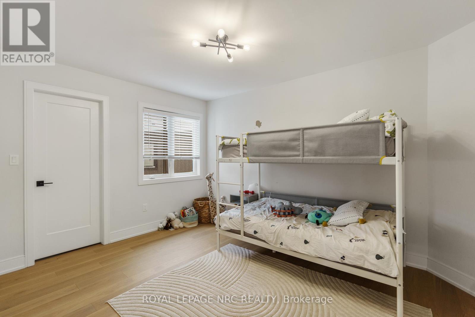 7386 Splendour Drive, Niagara Falls (Brown), Ontario  L2H 3V8 - Photo 17 - X12115096