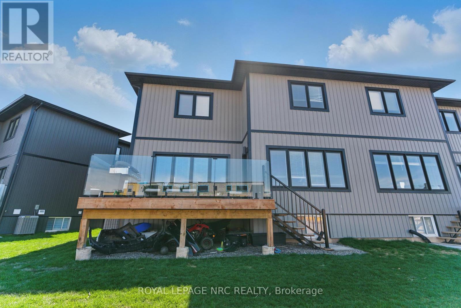 7386 Splendour Drive, Niagara Falls (Brown), Ontario  L2H 3V8 - Photo 33 - X12115096